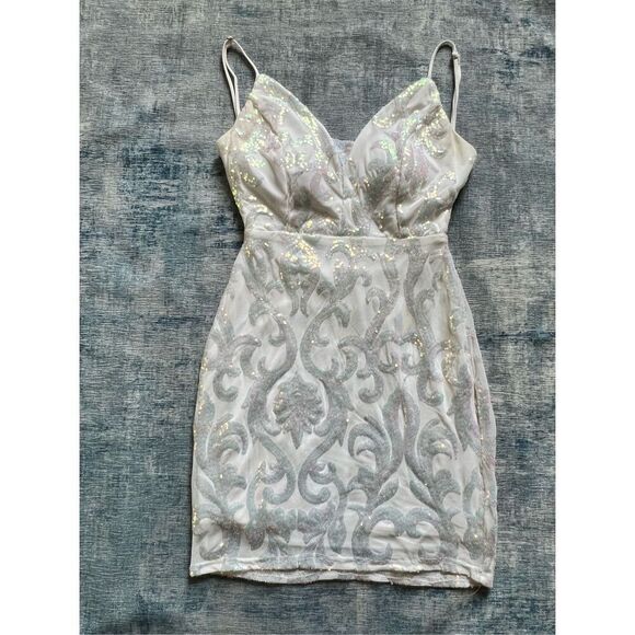 Lovely Day White Iridescent Sequin Corset Lace Up Back Bodycon Mini Dress Medium - Picture 1 of 8